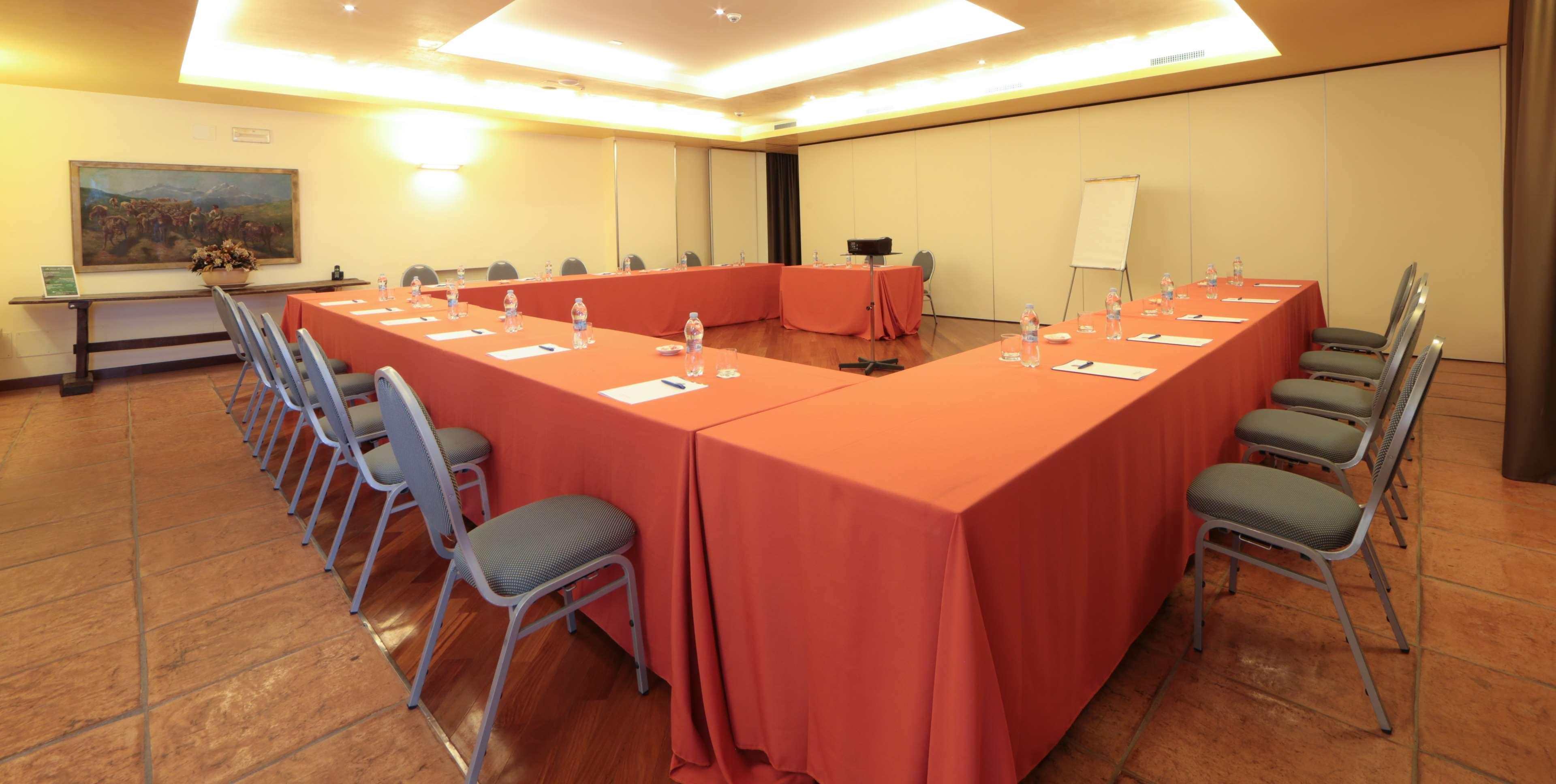 Best Western Hotel Dei Cavalieri Барлетта Экстерьер фото