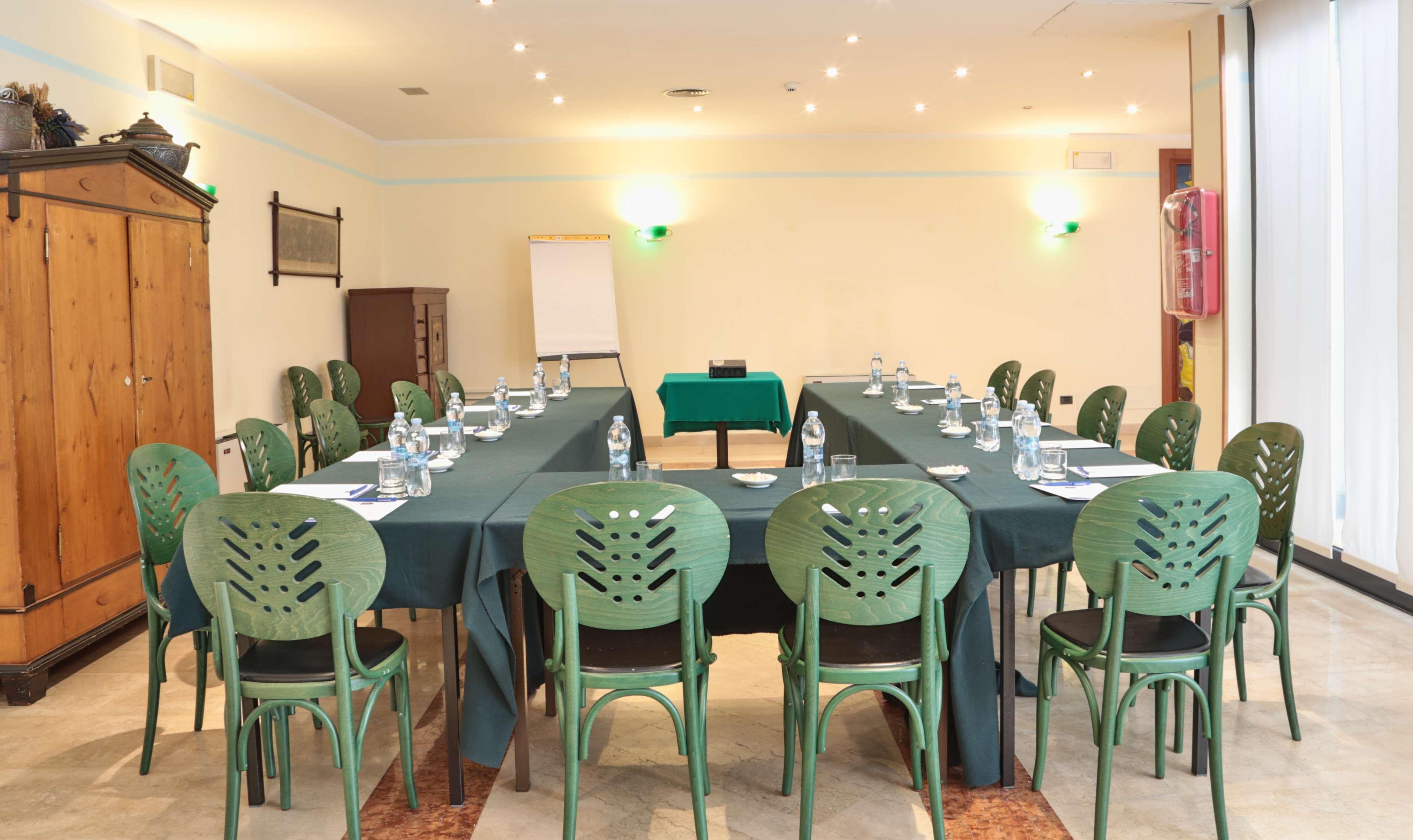 Best Western Hotel Dei Cavalieri Барлетта Экстерьер фото